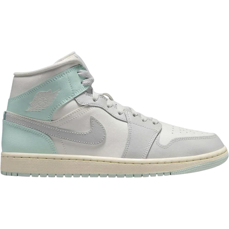 Jordan 1 Mid Football Grey Igloo (Women's) Jordan 1 Mid Football Grey Igloo (Women's)