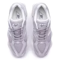 Buty damskie New Balance 9060 Truffle Salt