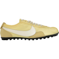Buty damskie Nike Moon Shoe Soft Yellow (Women's)