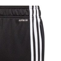 Spodnie dla dzieci adidas Essentials Designed 2 Move 3-Stripes Pants czarne GN1498